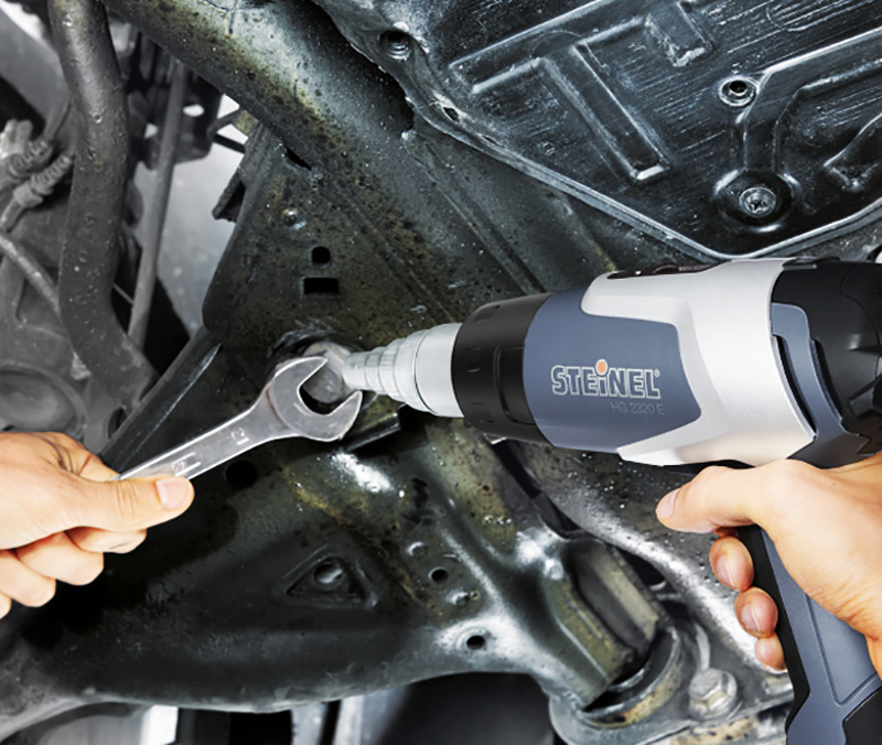 德國司登利STEINEL熱風(fēng)槍 HG2320E應(yīng)用于汽車維修